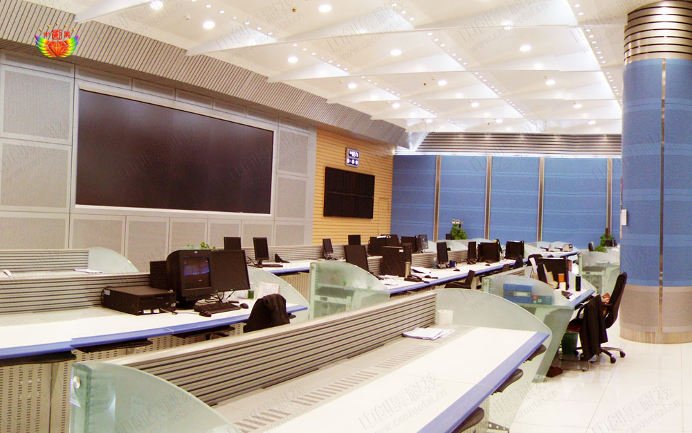 機(jī)場控制臺(tái)圖片